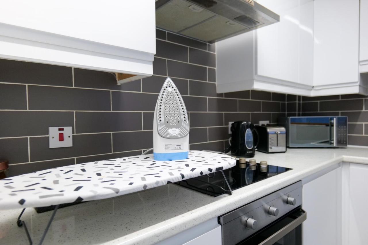 Broadway Belfast! Central Location! Sleeps 6! Buitenkant foto